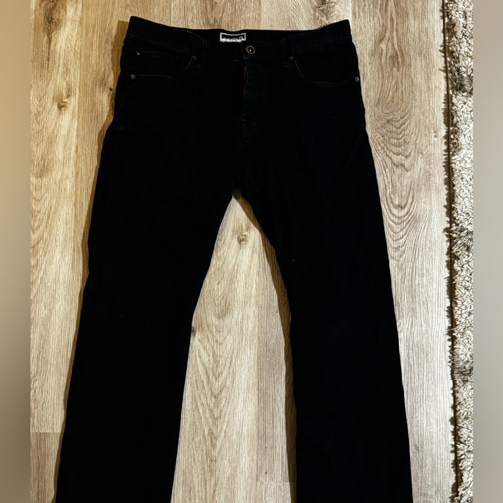Travis Matthews black straight jeans 34x31